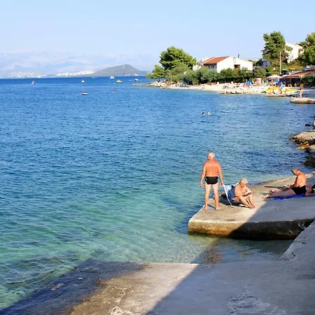 Apartments With A Parking Space Arbanija, Ciovo - 7543 Trogir
